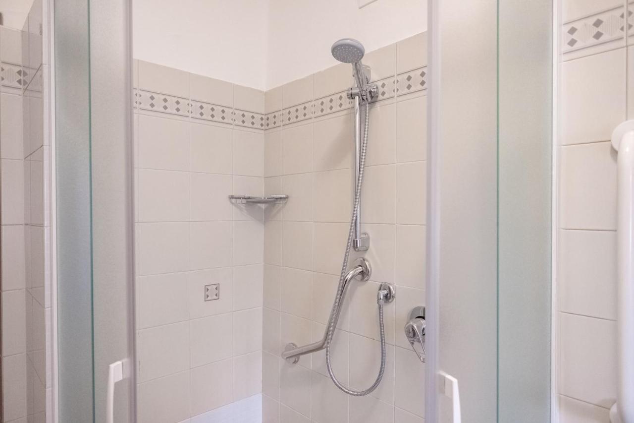 Casa Dolce Casa Desenzano - 2 Passi Dal Lago Lejlighed Desenzano del Garda Eksteriør billede